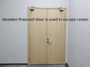 Puerta de fuego de madera